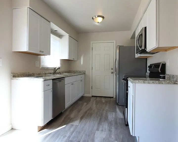 1617 E Pitkin St — Photo 4