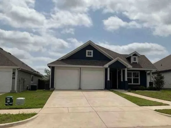 107 Spring Creek Ln, Terrell, TX 75160