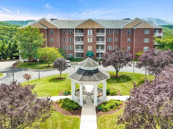 4434 Pheasant Ridge Rd SW Unit 403, Roanoke, VA 24014
