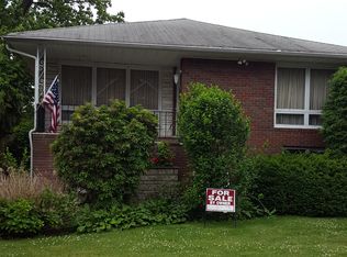 246 Forest Rd, Fort Lee, NJ 07024