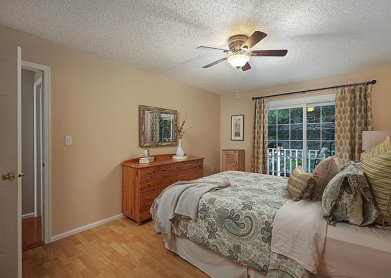 86 Edward Dr — Photo 7