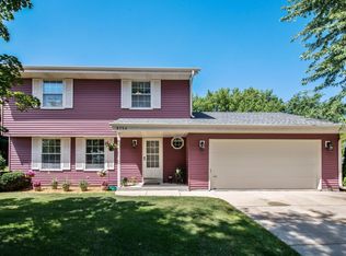 8754 S Castle Ct, Franklin, WI 53132