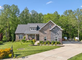 1055 Wales Ct, Greenbrier, TN 37073
