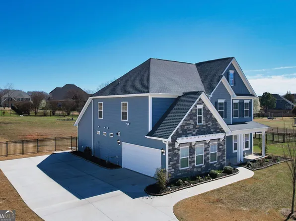 145 Coppermine Dr, Easley, SC 29642