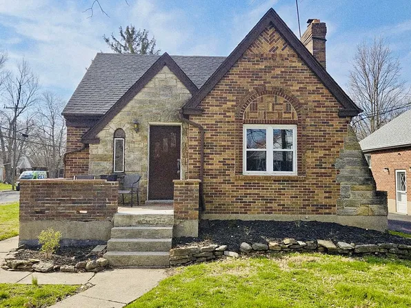 3841 Thornton Dr, Cincinnati, OH 45236