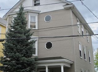 370 Orms St, Providence, RI 02903