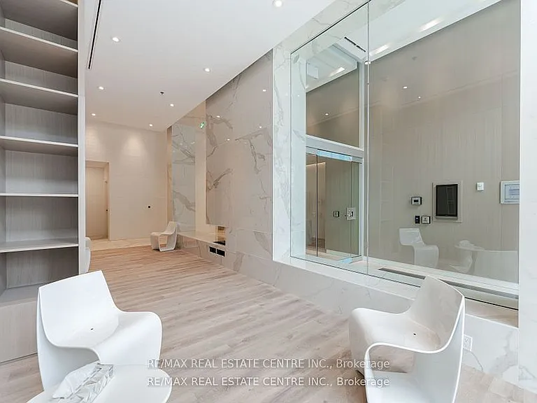370 Martha St #1703 — Photo 6