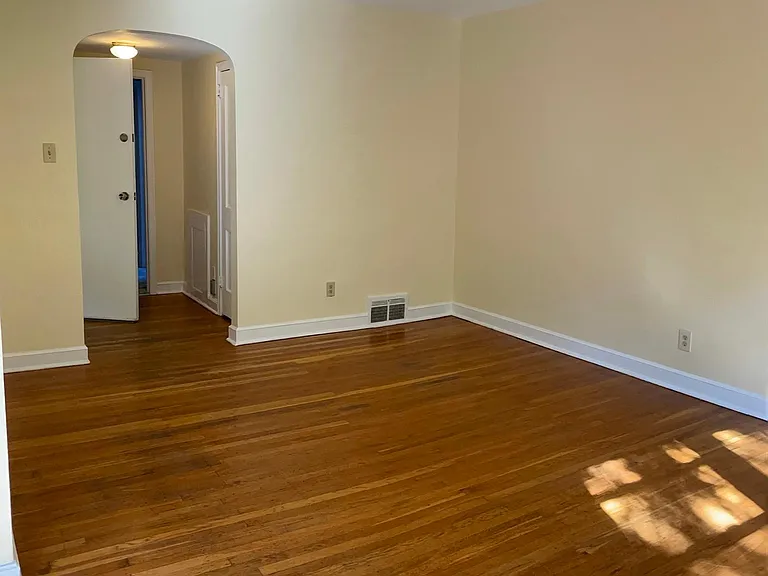 871 W Walnut Ln #2 — Photo 12