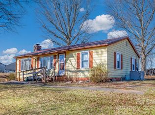 713 Faith Rd, Mooresville, NC 28115