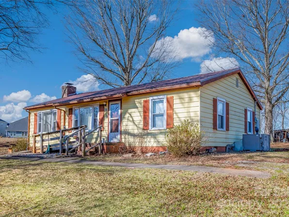 713 Faith Rd, Mooresville, NC 28115