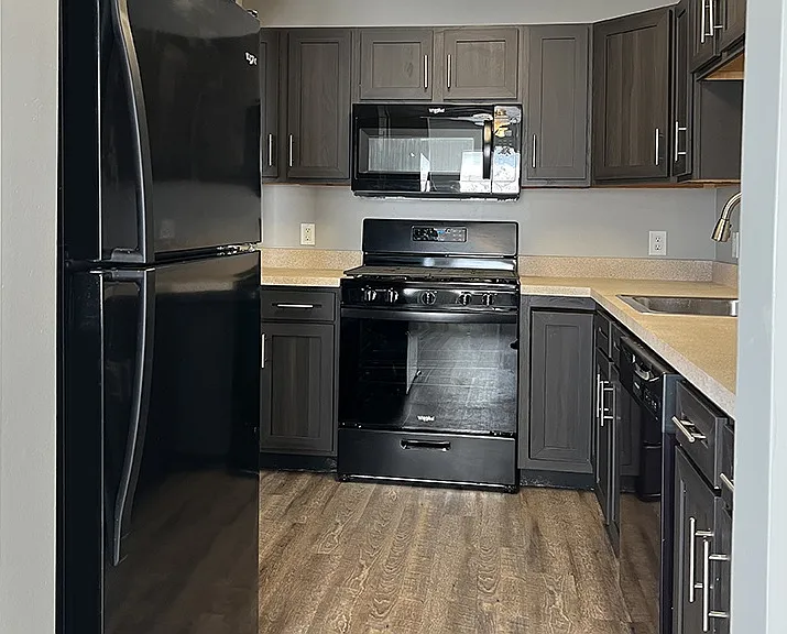 Buttonwood Gardens Apartments — Photo 32