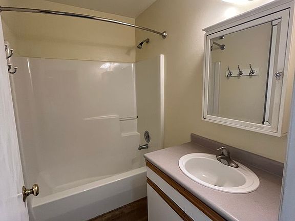 4th image of 1703 & 1705 Texas St #1705
