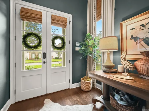 14053 Wetherly Dr, Baton Rouge, LA 70810