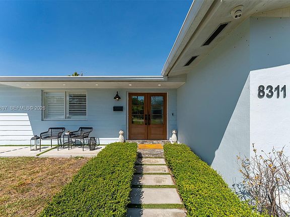 3rd image of 8311 SW 47th St