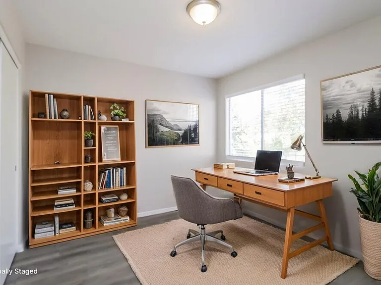 1036 W Olive Ave — Photo 16