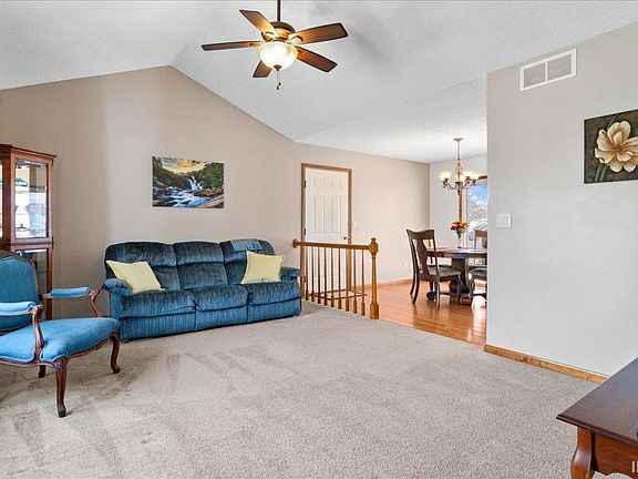 2nd image of 10120 Belmont Ct