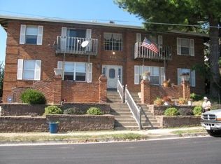 505 N Benton Ave APT 9, Saint Charles, MO 63301