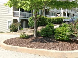 1149 Arbor Creek Dr APT 1D, Saint Louis, MO 63122