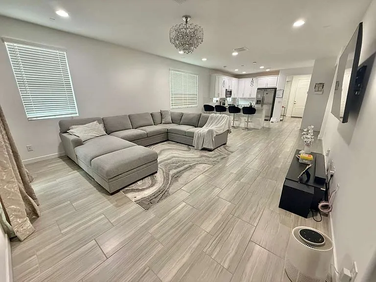 16535 W Questa Dr — Photo 4