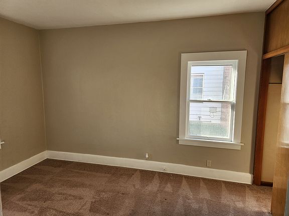 2nd image of 724 S 9th Ave