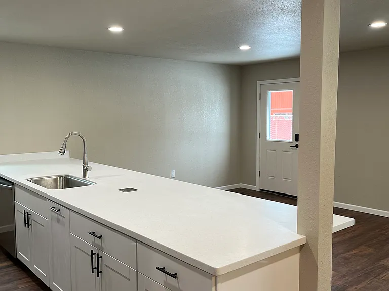 77 Pepperdine Dr #A — Photo 12
