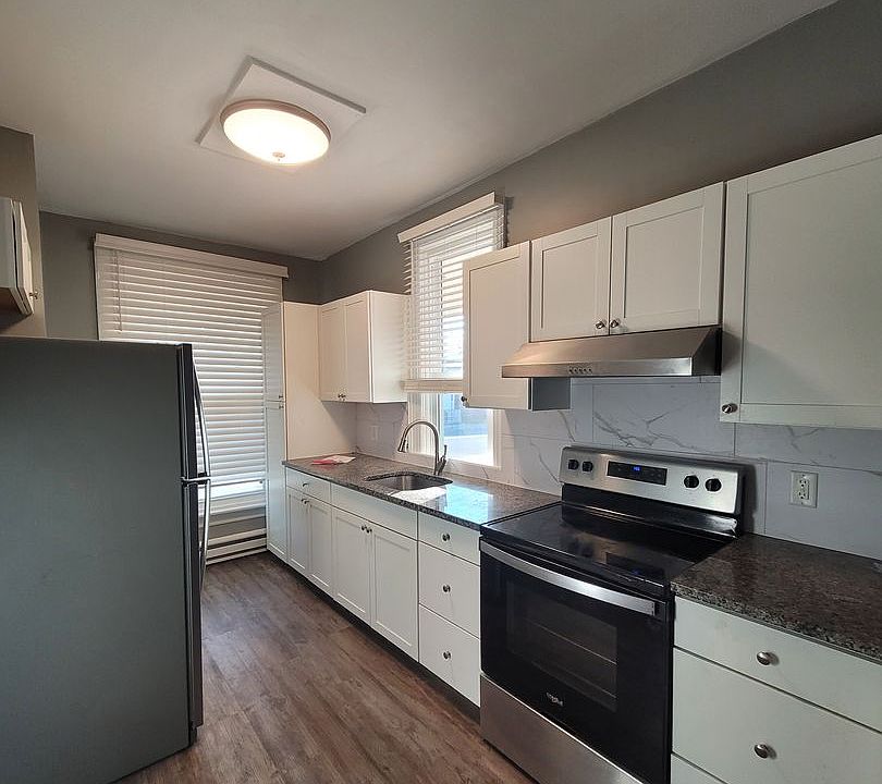 1st image of 136 N Market St #101