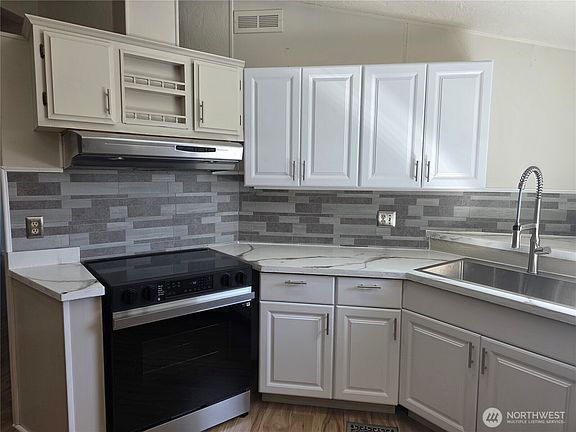 4th image of 620 112th Street SE #34