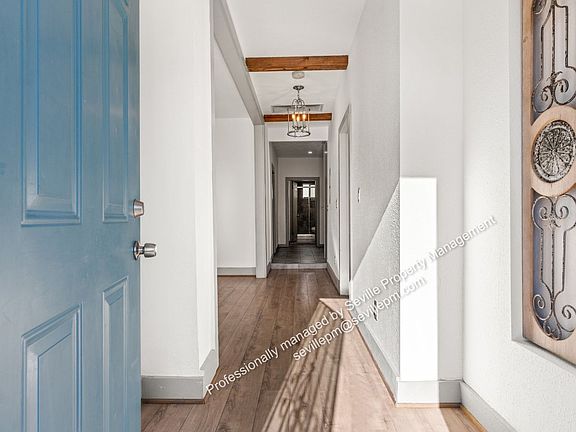 3rd image of 2037 36th Ave