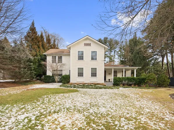 269 Lyons Plain Road, Weston, CT 06883