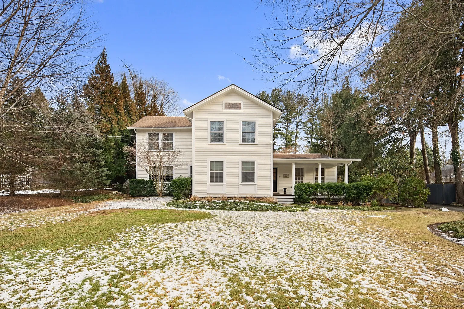 269 Lyons Plain Road photo 1
