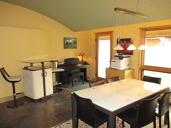 5th image of 220 Cupid Ln