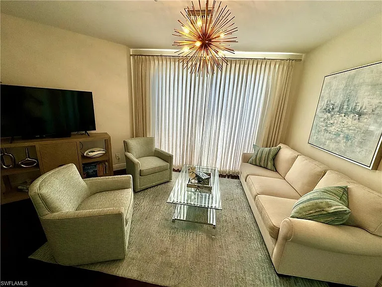 365 5th Ave S #303 — Photo 28