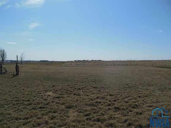 2nd image of LOT Lot 13