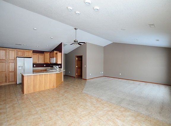 5th image of 112 Bailey Dr #C