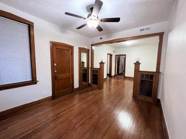 2926 W 40th Pl #1, Chicago, IL 60632