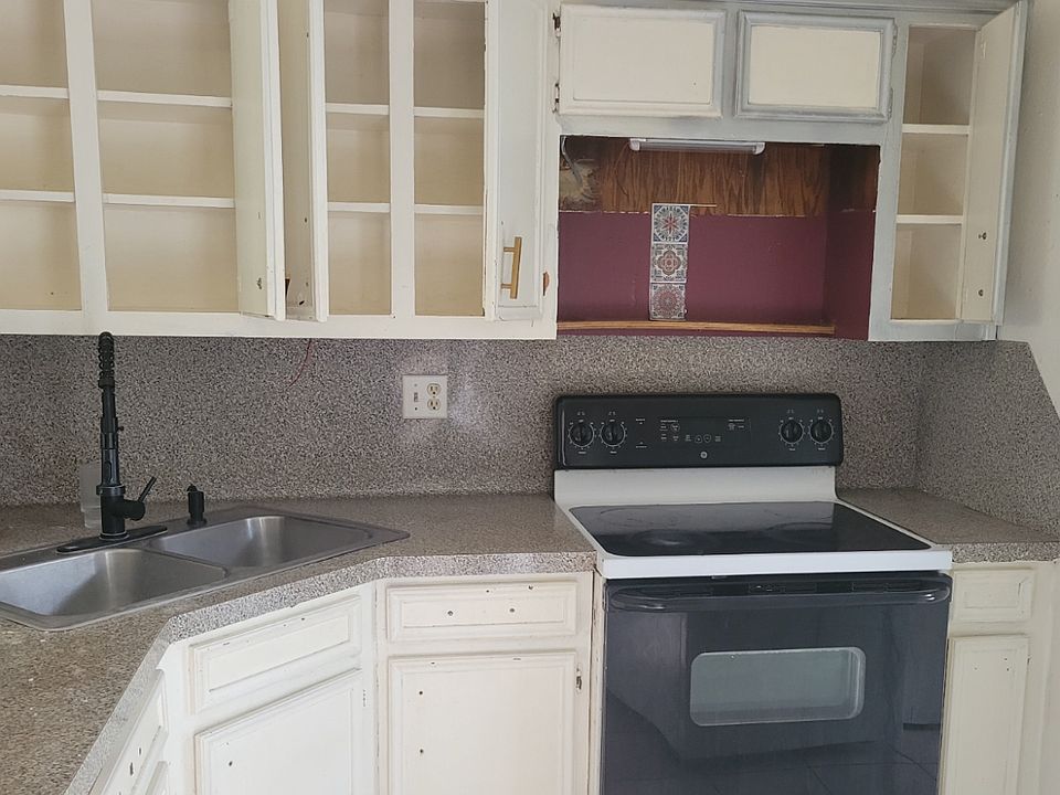 1st image of 11000 Kinghurst Dr Unit 143