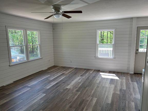 3rd image of 6379 Patrick Henry Hwy