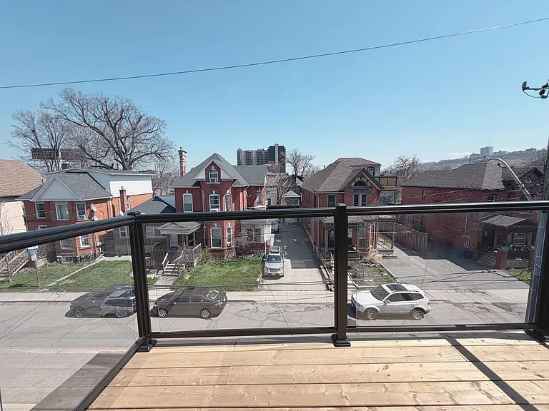 22 Grant Ave — Photo 6