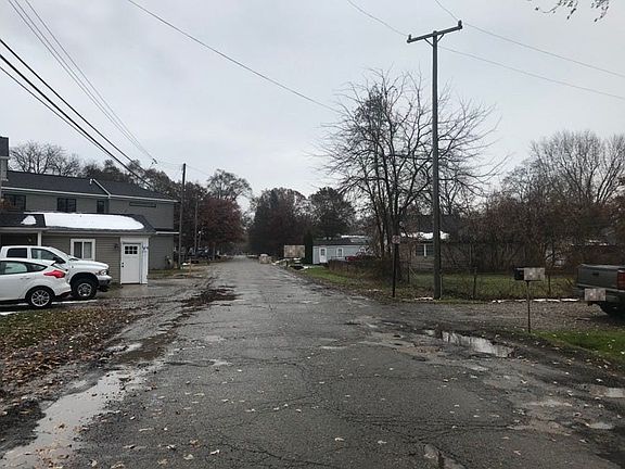 5th image of 2595 Davista Dr