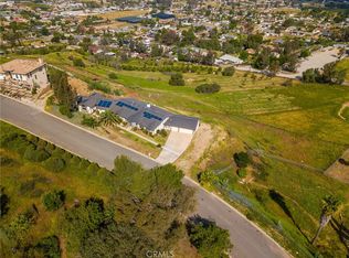 8501 Gray Mare Dr, Riverside, CA 92509