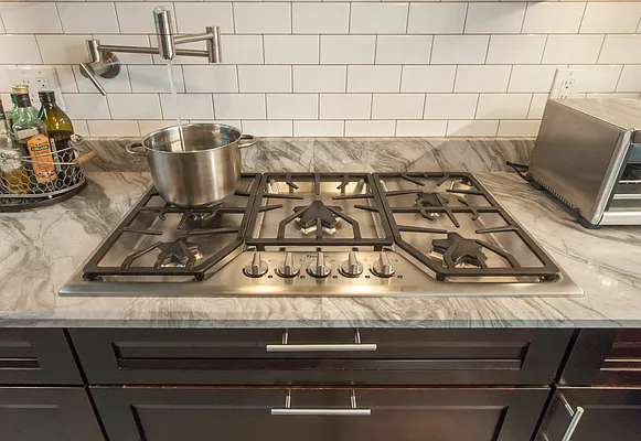 Sold by JCity Realty, LLC | media 13