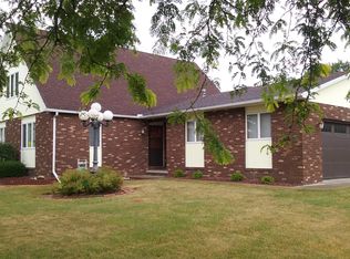 111 Burke St, Archbold, OH 43502