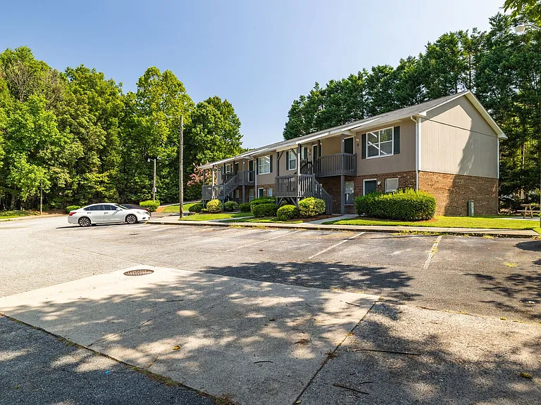Millbrook Apartments — Photo 11
