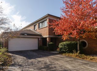 355 Milford Rd, Deerfield, IL 60015