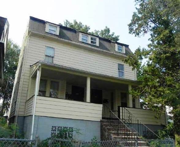 1st image of 121-123 Chestnut St