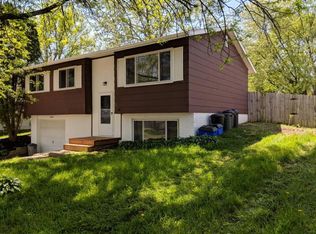 2934 4th St, Marion, IA 52302