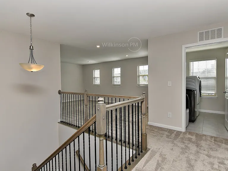 1868 Scarbrough Cir — Photo 25