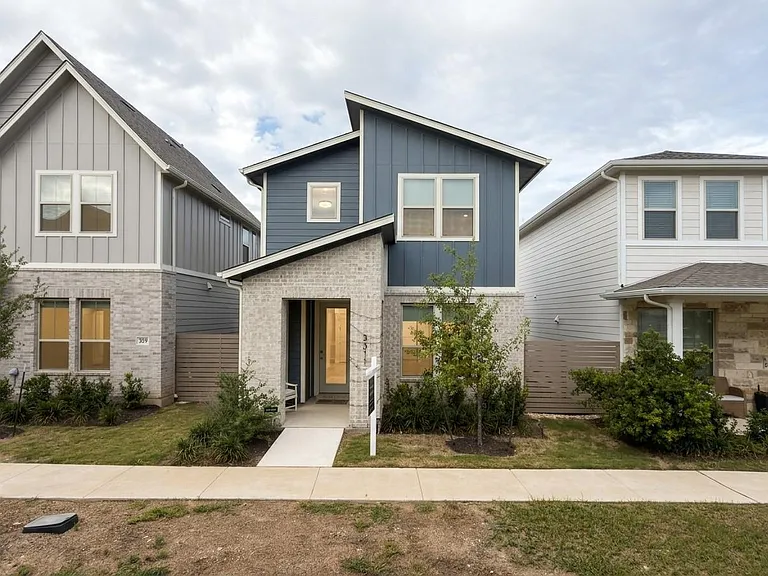 8311 Springsteen Dr #318 — Photo 1