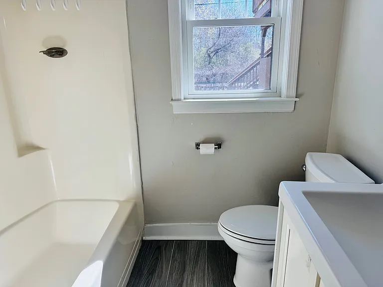 470 E Falmouth Hwy #A — Photo 10