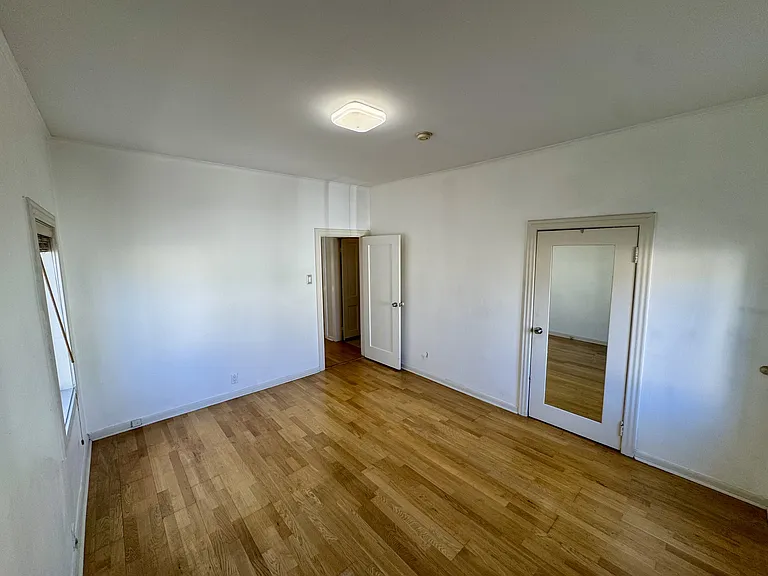 665 Imogen Ave — Photo 8
